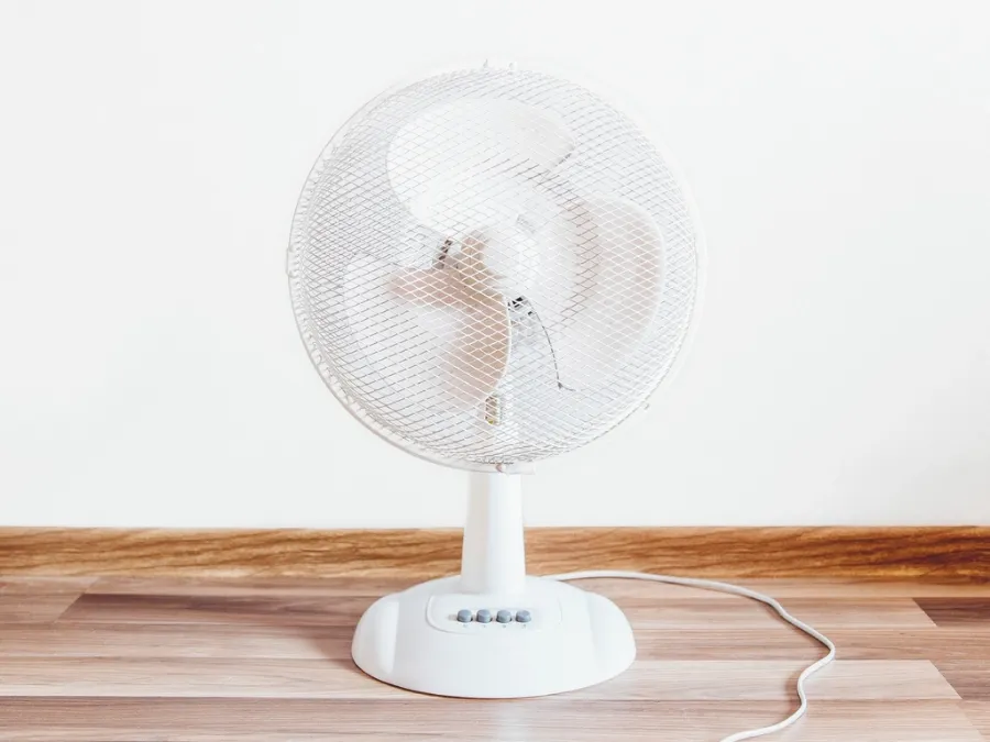 Aloghor Rechargeable Table Fan